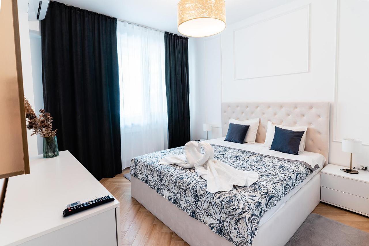 Tropical Vibes Suite นาโวดาริ ภายนอก รูปภาพ