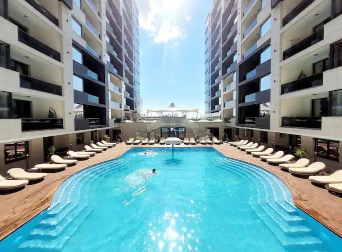 Tropical Vibes Suite นาโวดาริ ภายนอก รูปภาพ